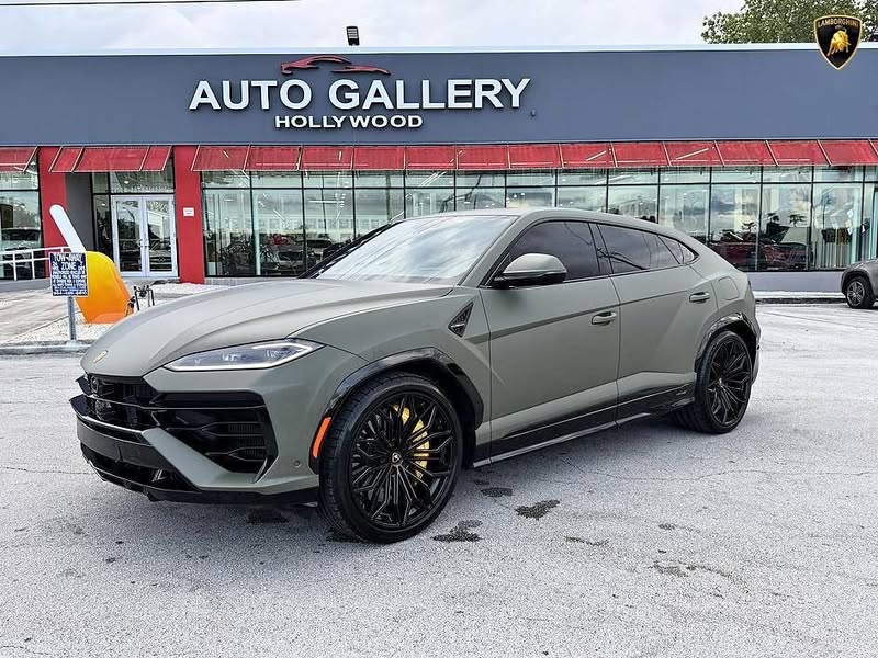 2025 Lamborghini Urus