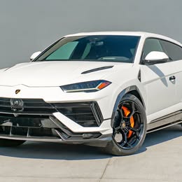 2023 Lamborghini Urus Performante
