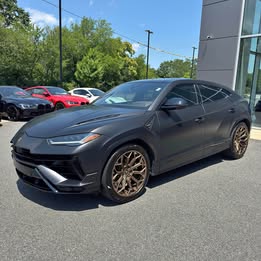2023 Lamborghini Urus S
