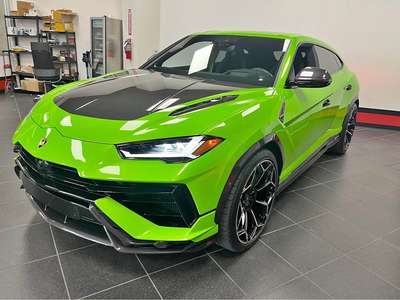 2023 Lamborghini Urus - Perfomante