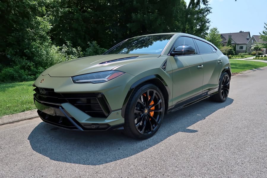 2024 Lamborghini Urus