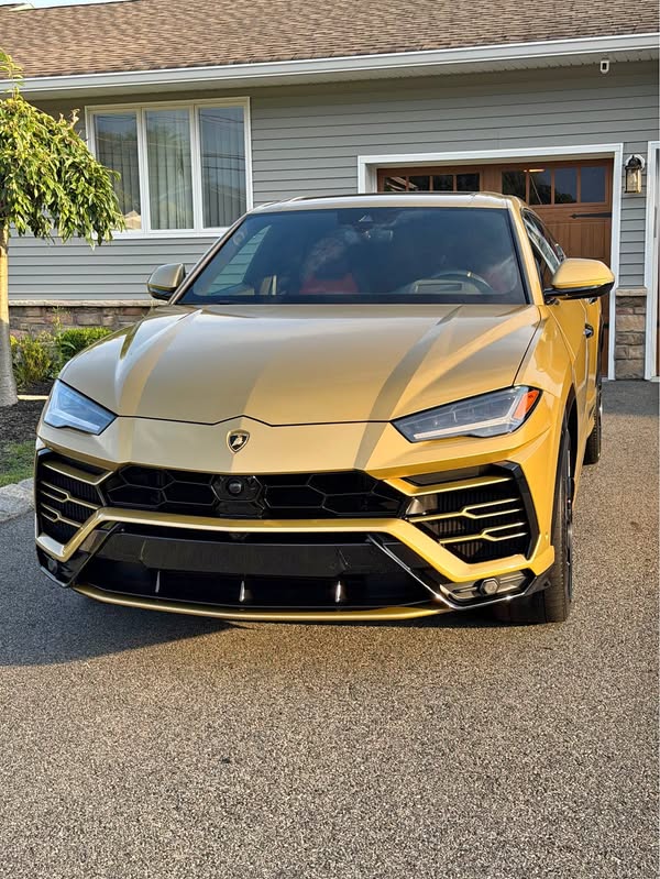 2020 Lamborghini Urus - Sport Utility 4D