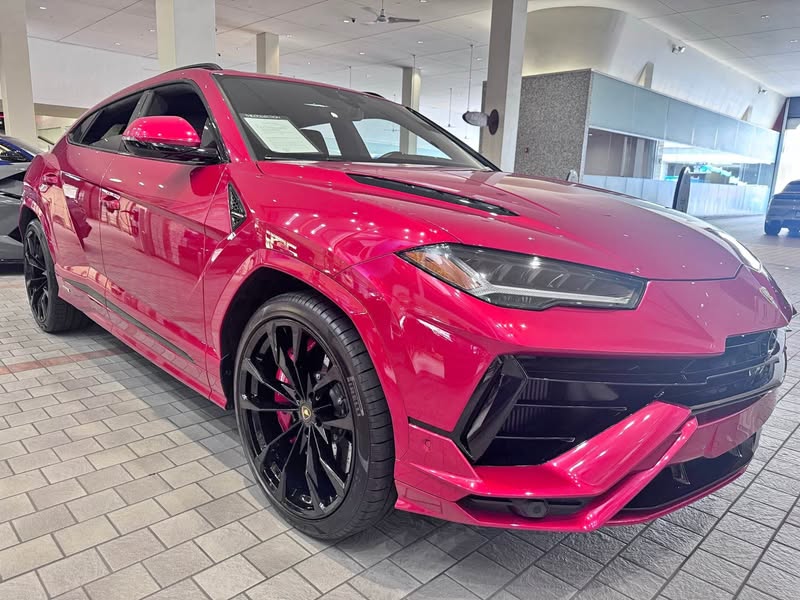 2024 Lamborghini Urus - Sport Utility 4D