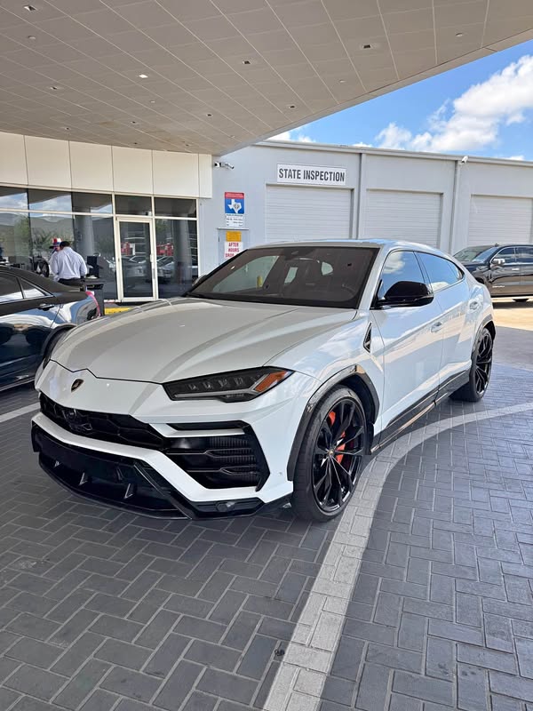 2021 Lamborghini Urus - Graphite Capsule Sport Utility 4D
