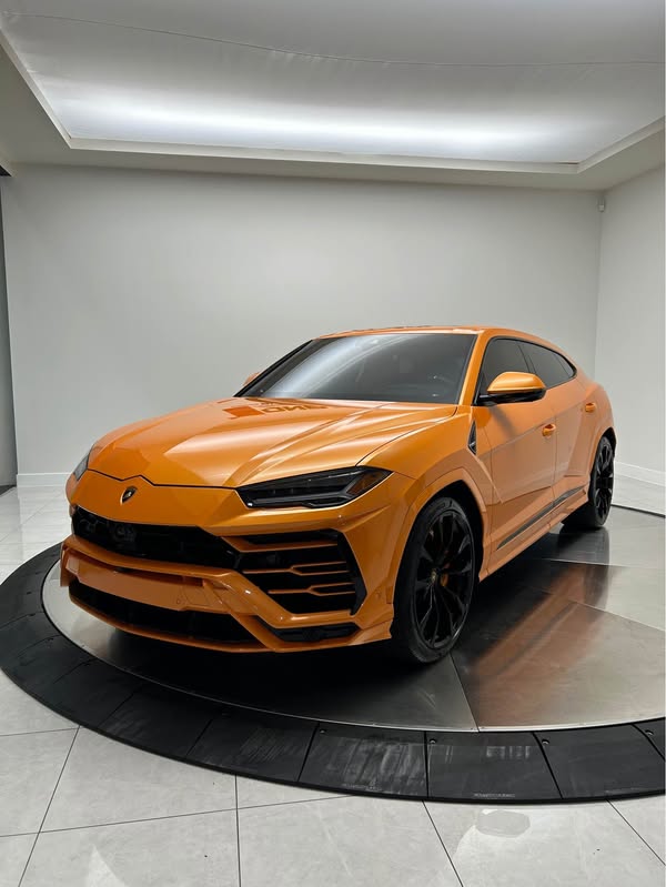 2022 Lamborghini Urus