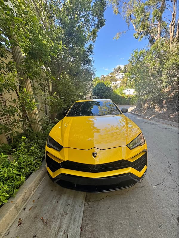2022 Lamborghini Urus - Sport Utility 4D