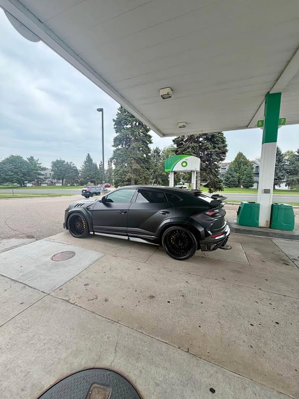2021 Lamborghini Urus Mansory Kit