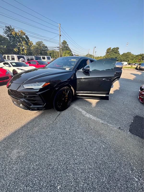 2021 Lamborghini Urus - Sport Utility 4D