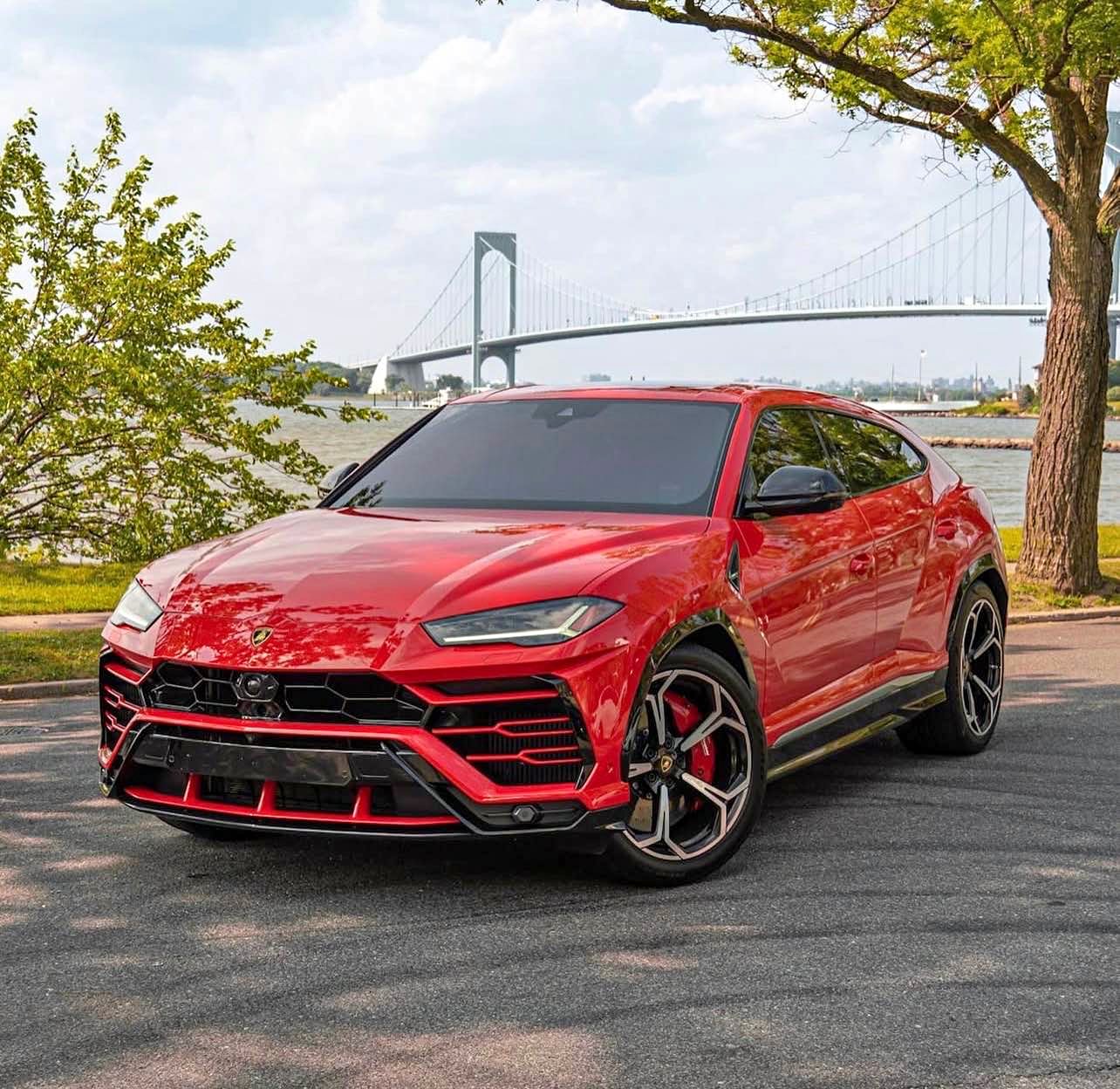 2024 Lamborghini Urus - Graphite Capsule Sport Utility 4D