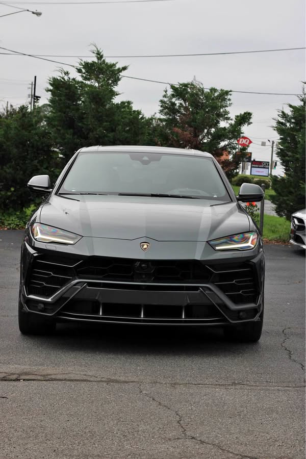 2020 Lamborghini Urus - Sport Utility 4D