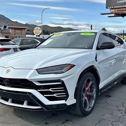 2019 Lamborghini URUS