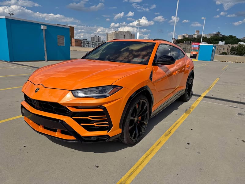 2021 Lamborghini Urus - Graphite Capsule Sport Utility 4D