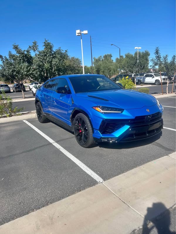 2023 Lamborghini Urus - Sport Utility 4D