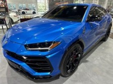 2019 Lamborghini Urus $239K MSRP
