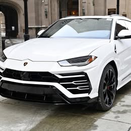 2023 Lamborghini Urus Se