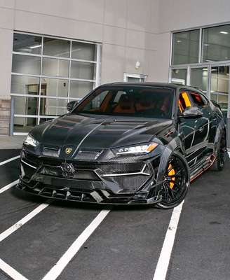 2022 Lamborghini Urus - Sport Utility 4D