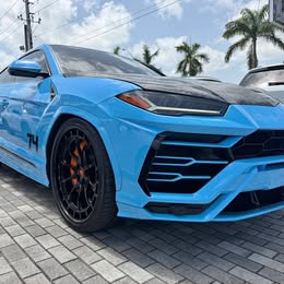 2022 Lamborghini URUS
