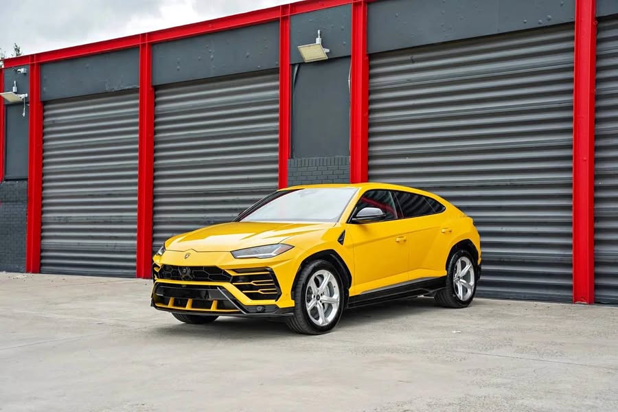 2021 Lamborghini Urus - Sport Utility 4D
