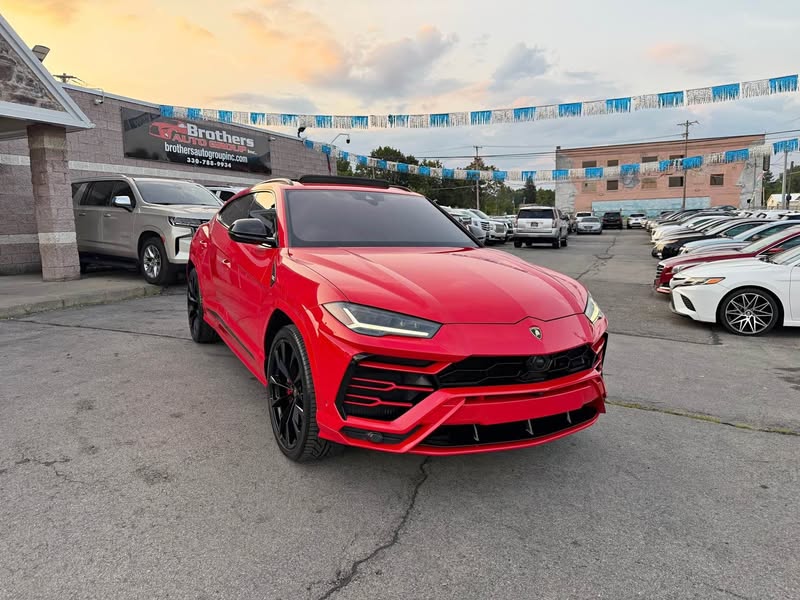 2020 Lamborghini Urus - Sport Utility 4D