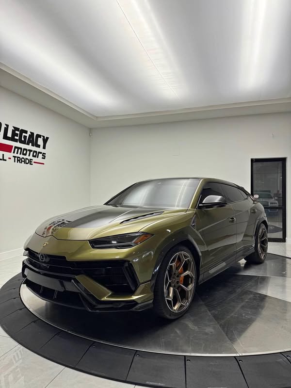 2023 Lamborghini Urus Sport Utility 4D