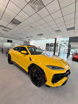 2025 Lamborghini Urus - Sport Utility 4D