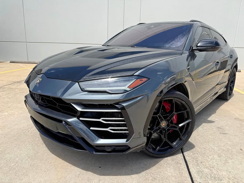 2019 Lamborghini Urus - Sport Utility 4D