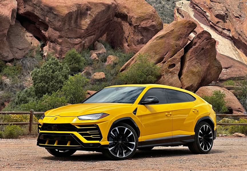 2020 Lamborghini Urus - Sport Utility 4D
