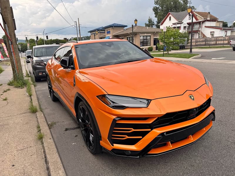 2021 Lamborghini Urus - Pearl Capsule Sport Utility 4D