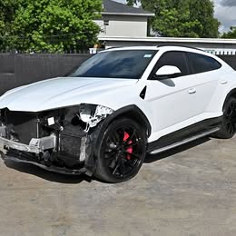 2019 Lamborghini Urus Sport Utility 4D