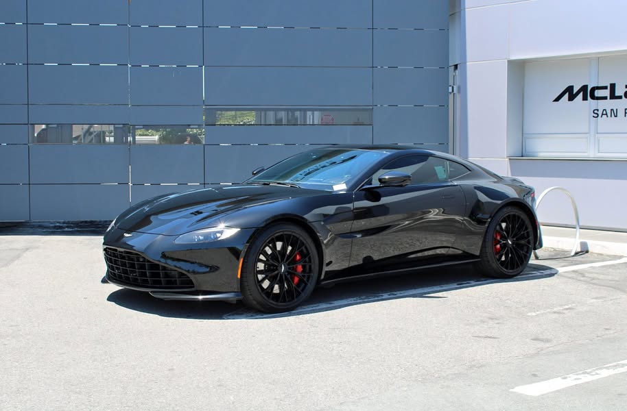 2022 Aston Martin Vantage
