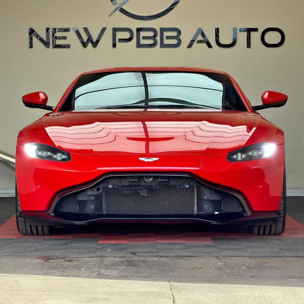 2020 Aston Martin v8 vantage coupe | 26k miles | twin-turbo v8