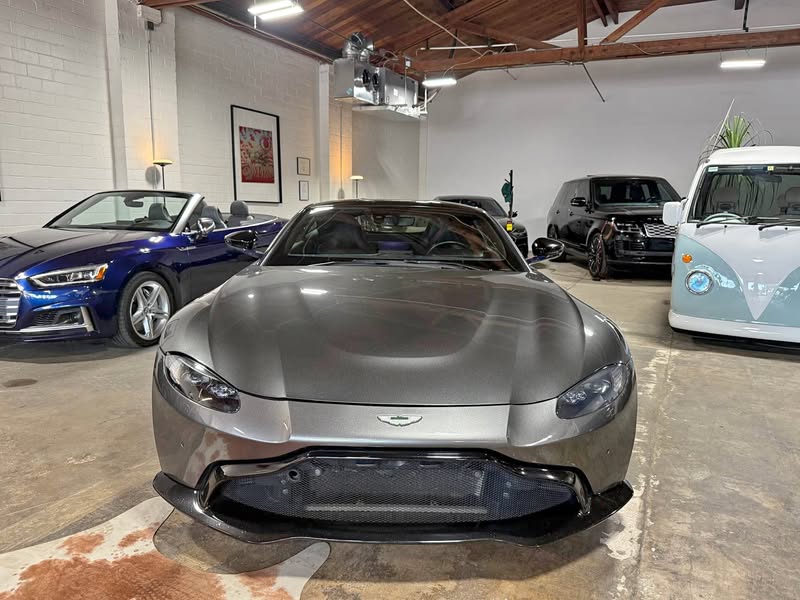 2019 Aston Martin Vantage - V8 Coupe 2D