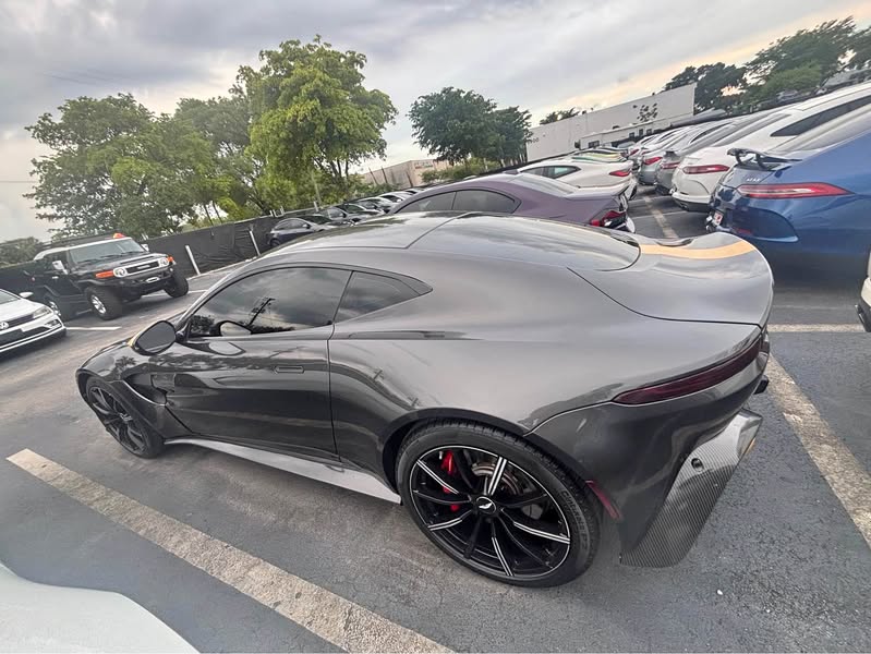 2019 Aston Martin Vantage - Coupe 2D