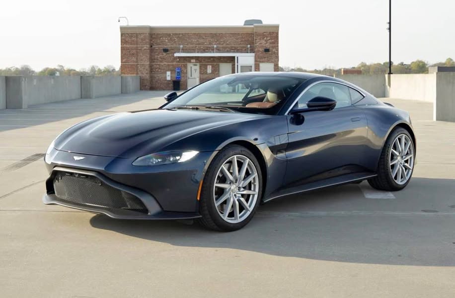2020 Aston Martin Vantage - V8 Coupe 2D