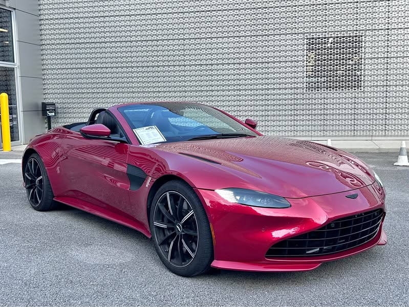 2021 Aston Martin Vantage - V8 Convertible 2D