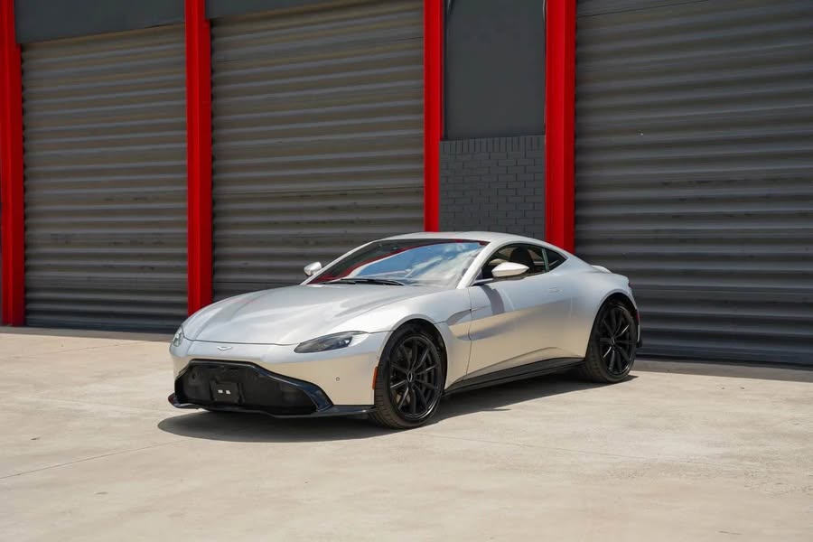 2020 Aston Martin Vantage - Coupe 2D