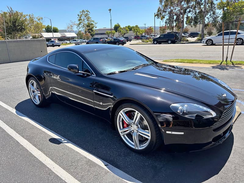 2009 Aston Martin Vantage - V8 Coupe 2D