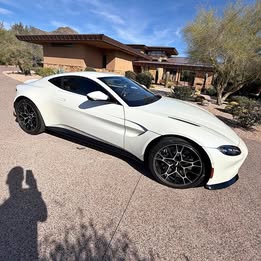 2021 Aston Martin Vantage