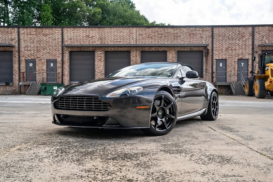 2013 Aston Martin vantage v8 convertible