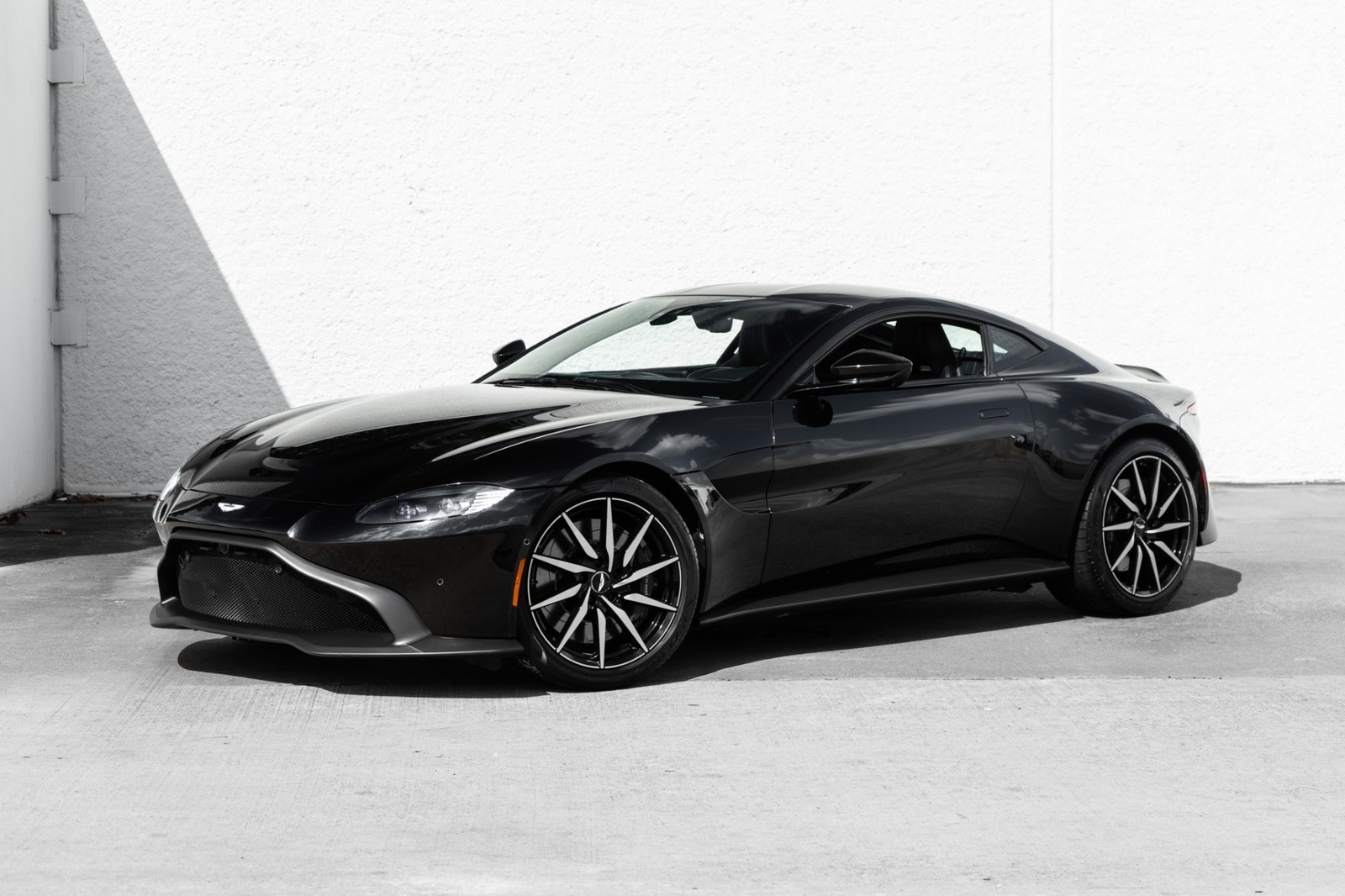 2019 Aston Martin Vantage