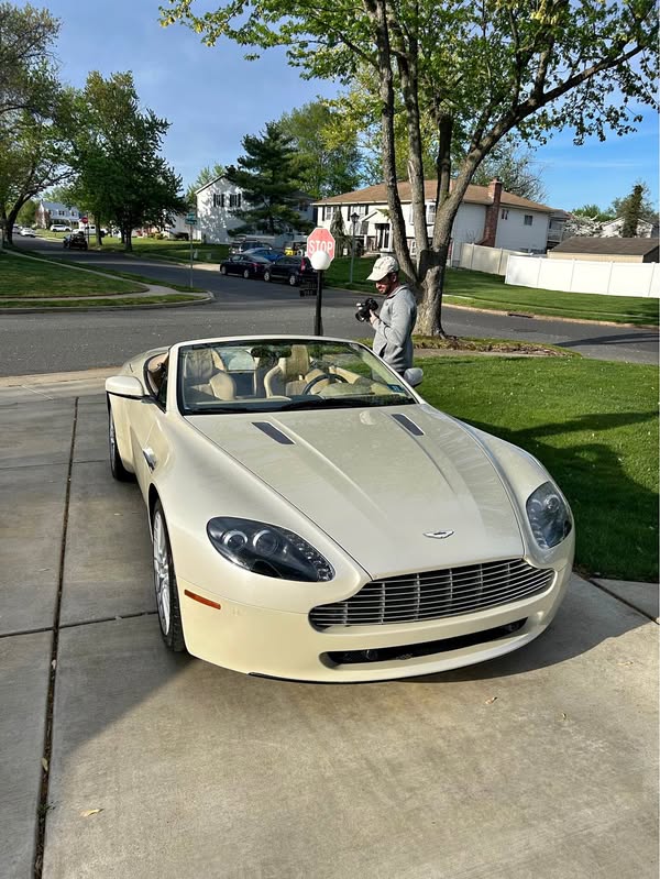 2009 Aston Martin Vantage - N420 Roadster 2D