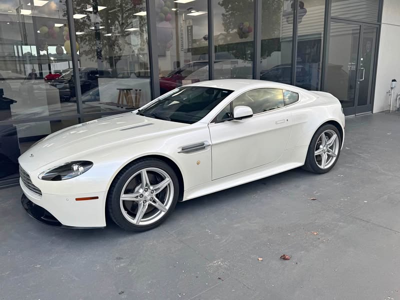 2016 Aston Martin V8 Vantage GTS