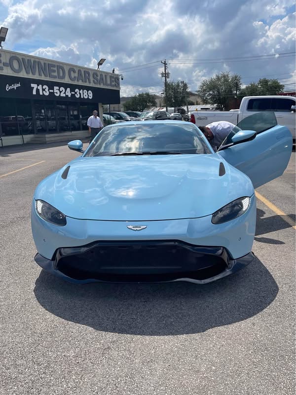 2020 Aston Martin Vantage - V8 Coupe 2D
