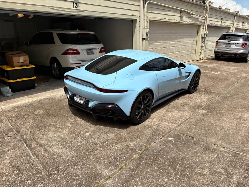 2020 Aston Martin V8 Vantage
