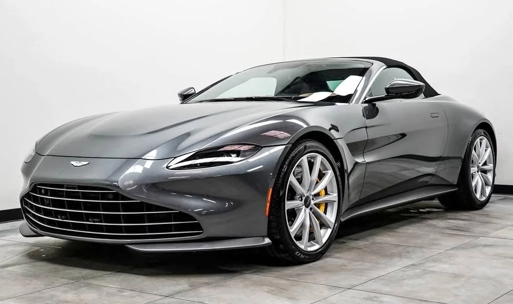 2021 Aston Martin Vantage Roadster