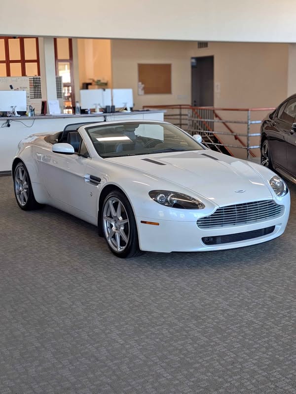 2008 Aston Martin Vantage - Roadster Convertible 2D