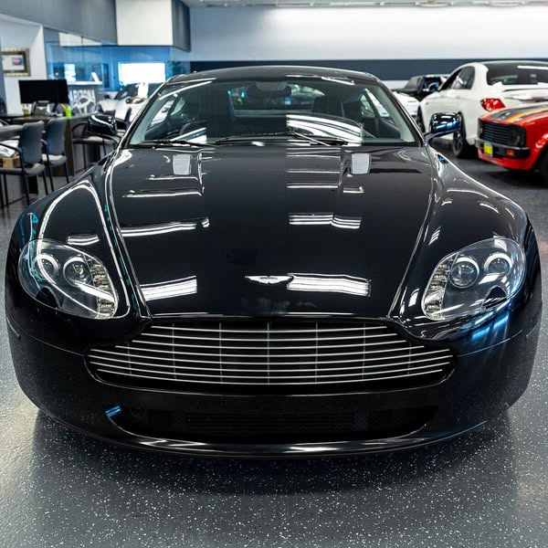 2008 Aston Martin v8 vantage