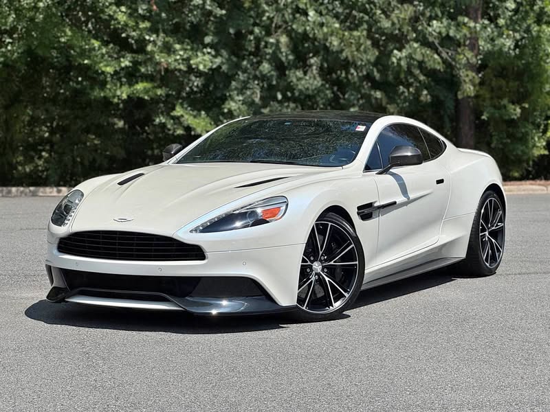 2014 Aston Martin Vanquish - Coupe 2D