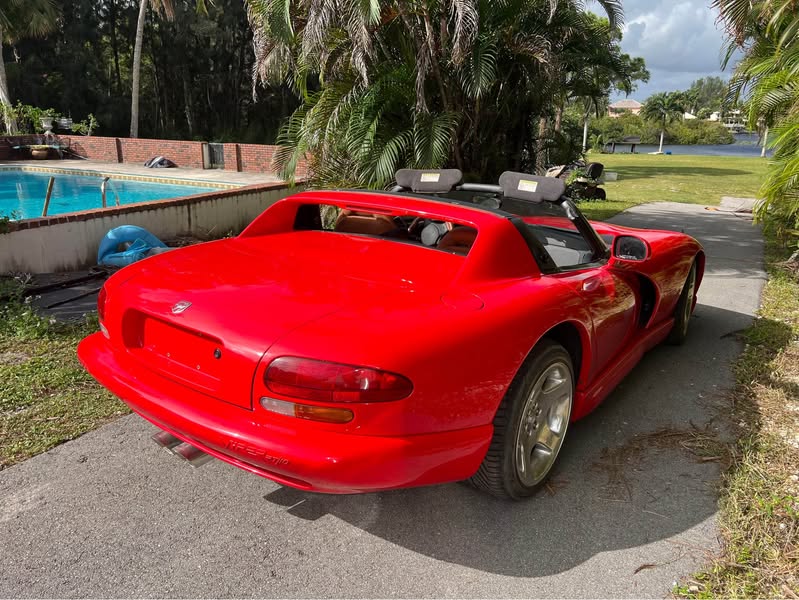 2001 Dodge Viper - RT\/10 Roadster 2D