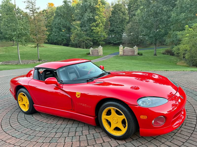 1996 Dodge Viper - RT\/10 Roadster 2D